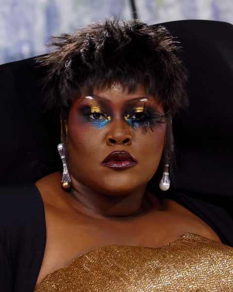 Yseult wearing colorful eye shadow at the Met Gala